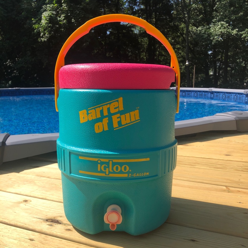 Vintage Igloo Cooler Barrel Of Fun 2 Gallon Jug
